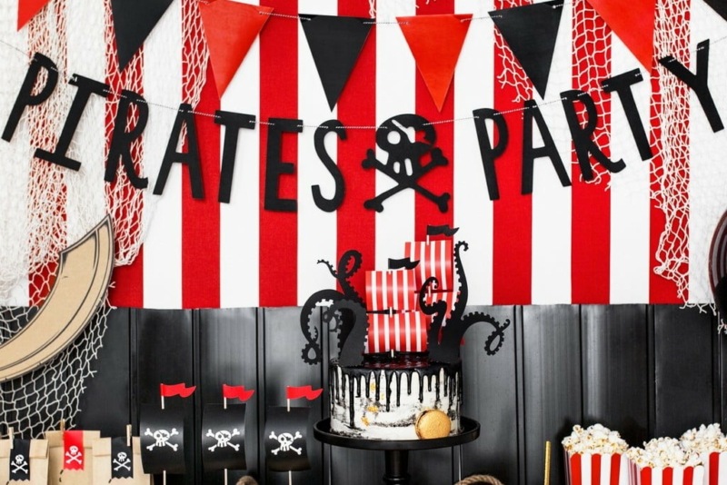 Baner Pirates Party - 100cm