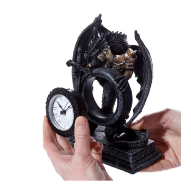 Sat - Dragon in Armour Mantle